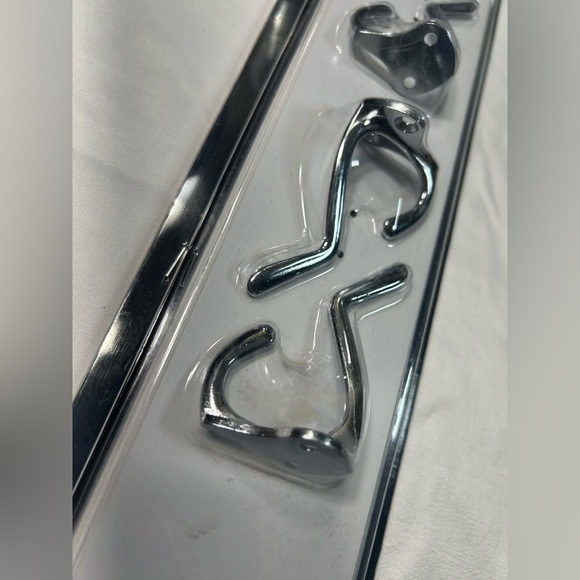 Richelieu White and Chrome Utility Hook Rack - Picture 2 of 7